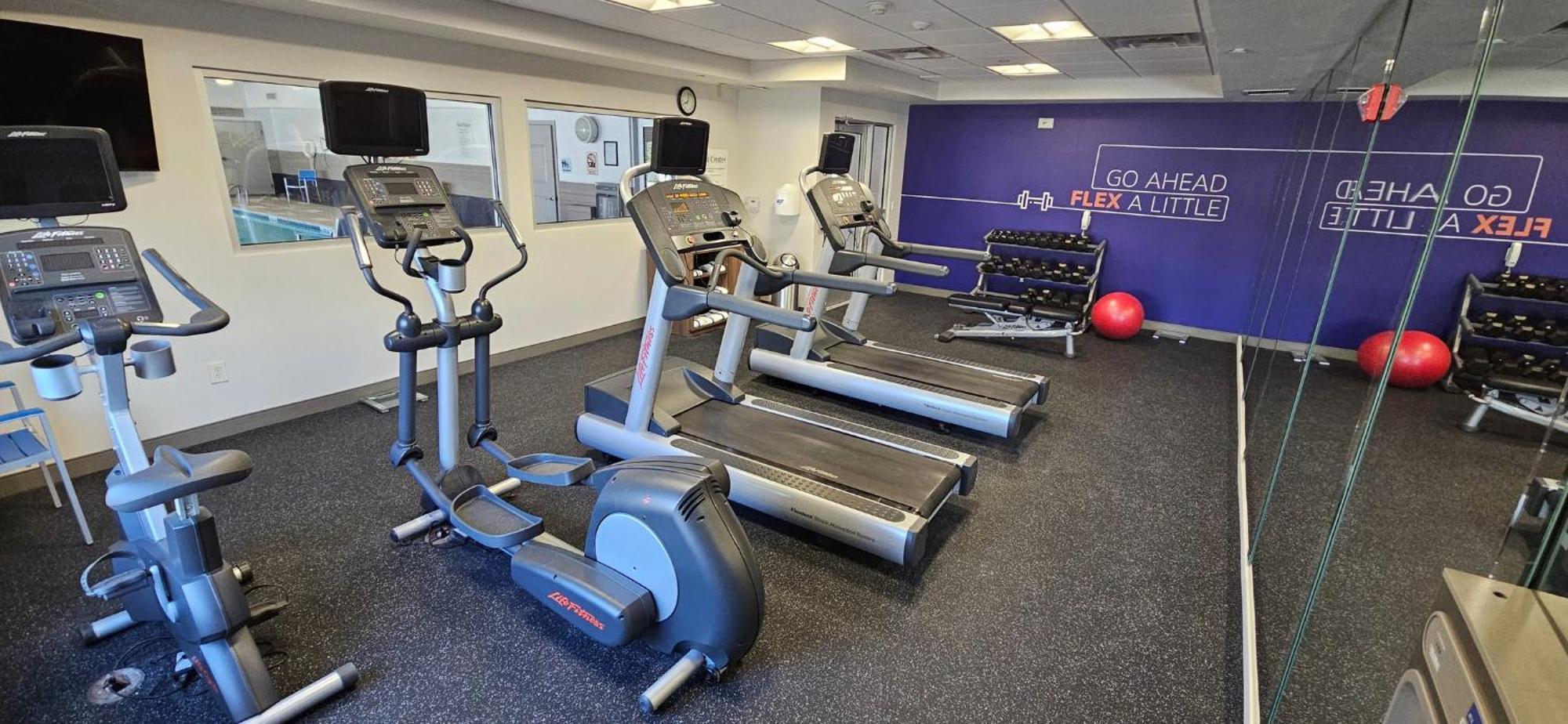 Holiday Inn Express Hotel & Suites Ann Arbor West By Ihg Bagian luar foto